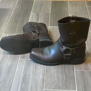 Frye harness boots, Brown, men’s size 10.5, very good condition.